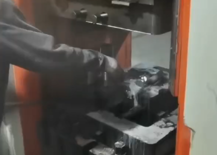 伺服電動螺旋壓力機(jī)鍛造鋁合金 伺服電動螺旋壓力機(jī)鍛造鋁合金